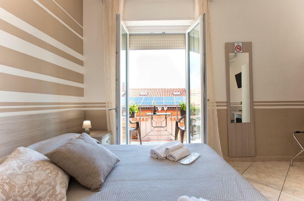 Alguest Hotell Alghero Eksteriør bilde