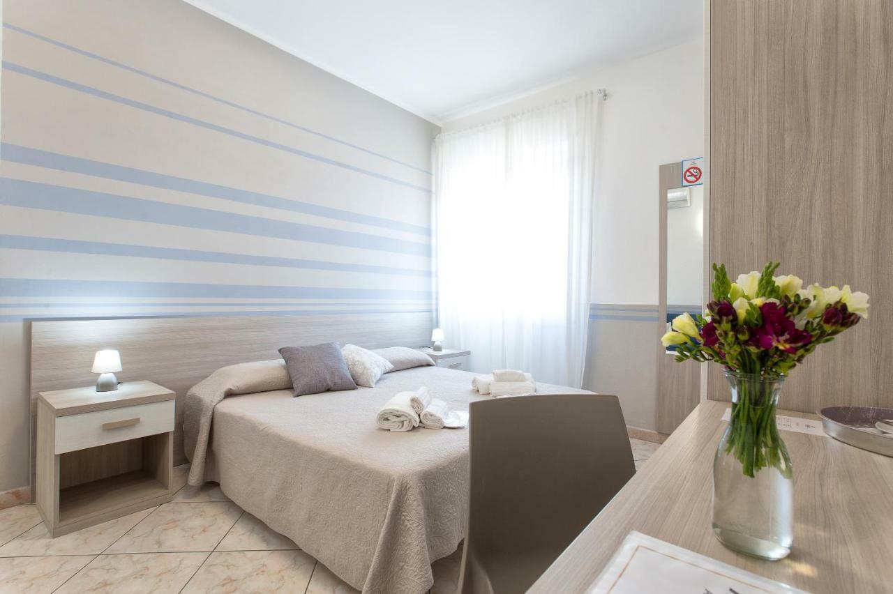 Alguest Hotell Alghero Eksteriør bilde