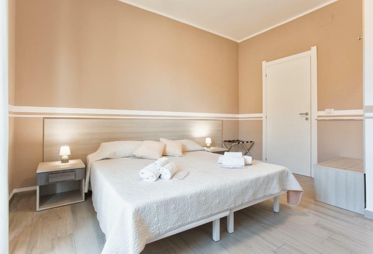 Alguest Hotell Alghero Eksteriør bilde